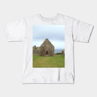 Dunnottar Castle Grounds - Chapel Kids T-Shirt